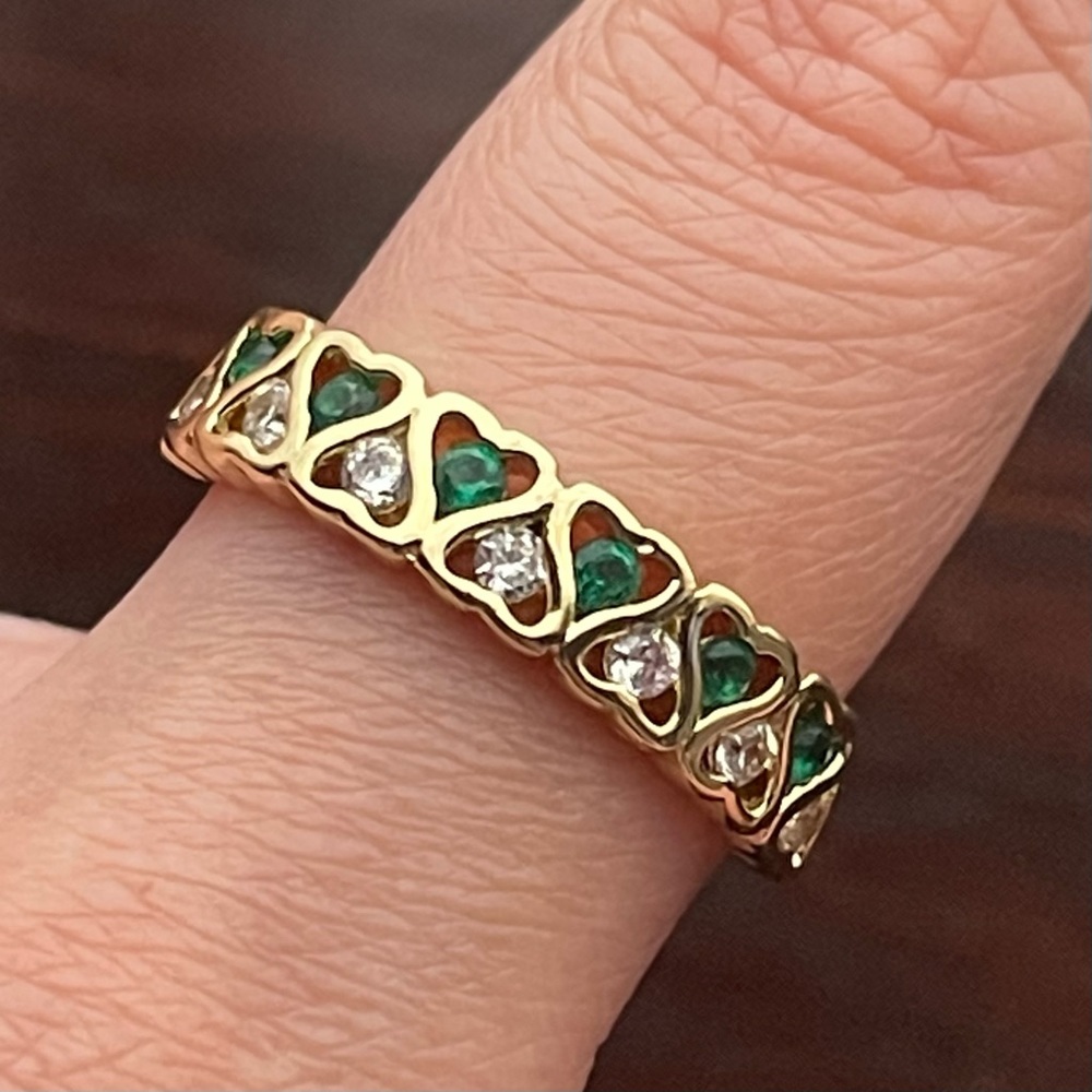 Emerald Green Hearts Ring